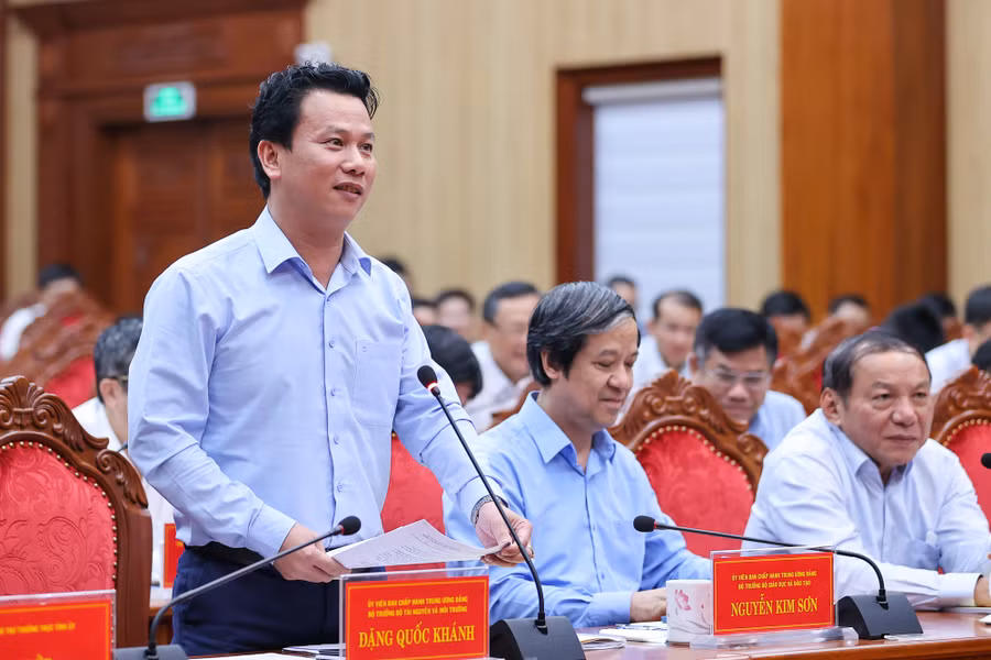 Lãnh đạo các bộ, ngành phát biểu ý kiến - Ảnh: VGP/Nhật Bắc