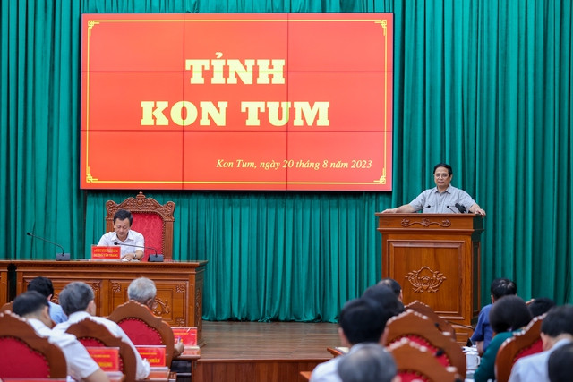 Thủ tướng nêu rõ mục tiêu phát triển Kon Tum nhanh, mạnh, toàn diện, bền vững hơn nữa - Ảnh: VGP/Nhật Bắc