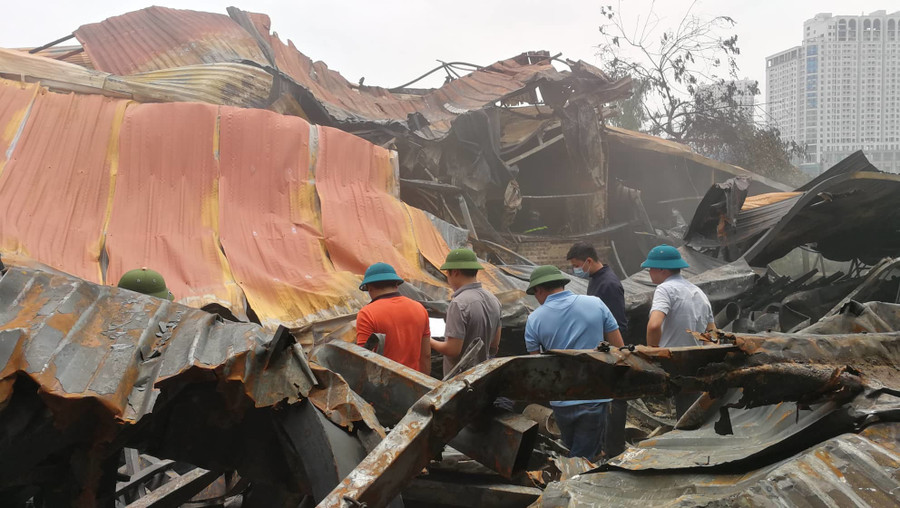 Vụ cháy nghiêm trọng làm 8 người chết Vụ cháy xưởng ở Trung Văn: Con chưa kịp nhìn mặt cha