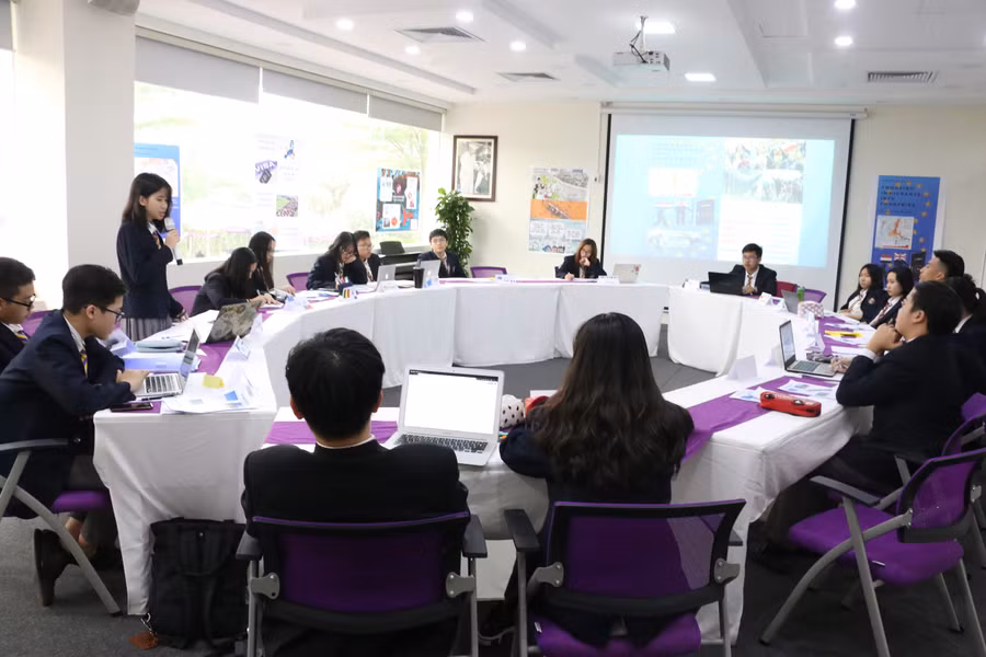 Đổi mới bài kiểm tra: HS được hóa thân thành nguyên thủ quốc gia 