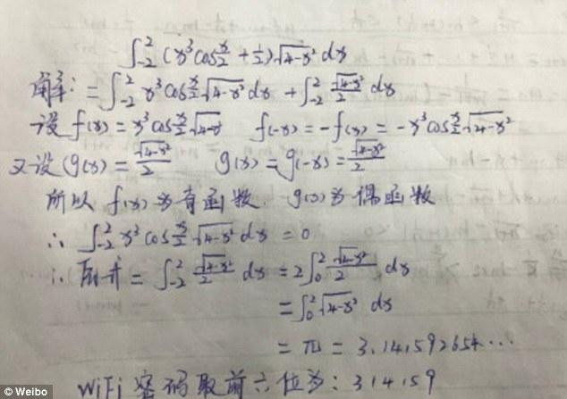 Nhiều người dùng mạng Trung Quốc hiếu kỳ đã chia sẻ lời giải chi tiết của mình cho bài toán.