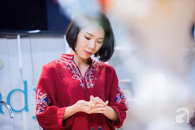 Một ngày cảm thấy hết duyên, nữ kiến trúc sư nghỉ việc ở nhà làm bánh Trung thu 3D lãi cả trăm triệu/tháng, đào tạo hàng nghìn học viên - Ảnh 1.