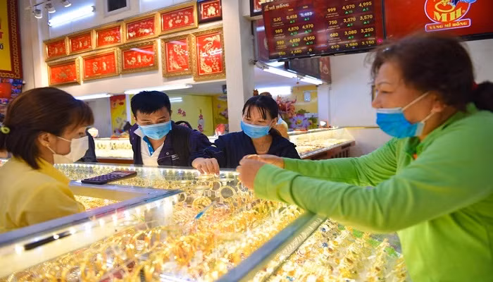 Giá vàng hôm nay 4/1 tiếp đà tăng mạnh