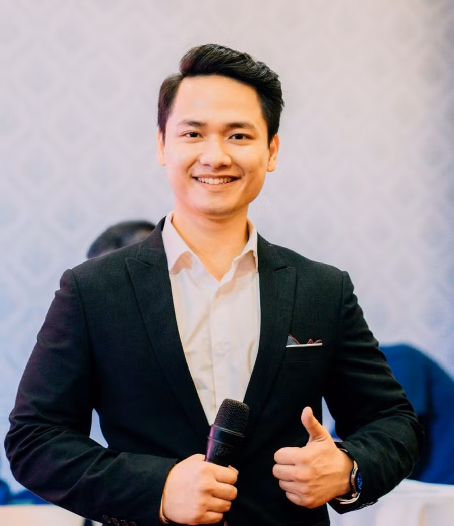 Thầy Võ Anh Tuấn