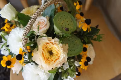 2 cách cắm hoa đơn giản trang trí nhà đẹp tinh tế ảnh 8