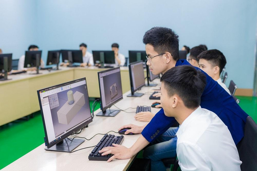 Trường Đại học Kỹ thuật Công nghiệp từng bước tiến tới tự chủ về học thuật. Trường Đại học Kỹ thuật Công nghiệp từng bước tiến tới tự chủ về học thuật.