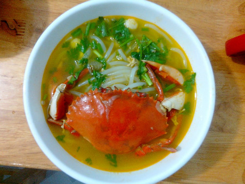Đổi món cuối tuần với bánh canh cua