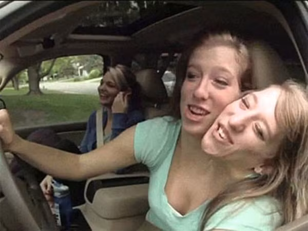 Song sinh dinh lien 5