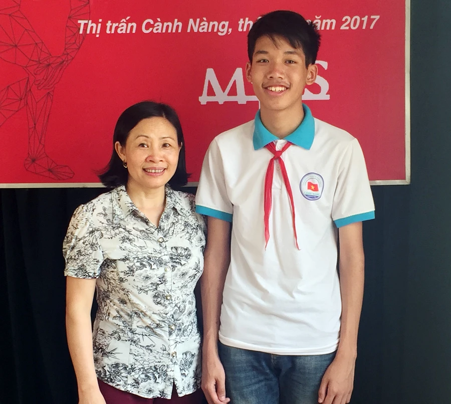 “Cậu bé vàng” môn Toán ở vùng cao xứ Thanh