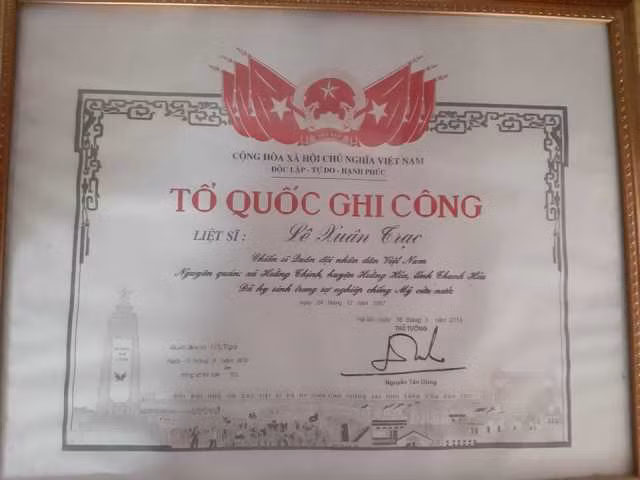 Sai sót trong Bằng Tổ quốc ghi công của liệt sĩ Lê Xuân Trạc cần các cơ quan chính sách sữa chữa và cấp lại cho đúng.
