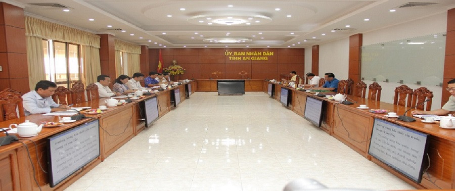 Quang cảnh cuộc họp đánh giá của UBND tỉnh sau tết (Cổng TTĐT An Giang).