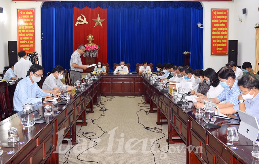 Quang cảnh cuộc họp (Cổng TTĐT Bạc Liêu CC).