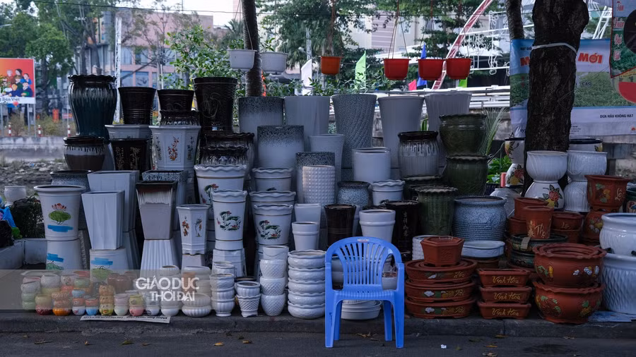 Cần Thơ: Tiểu thương chợ bông "lạc quan" trước dịch Covid-19 ảnh 4