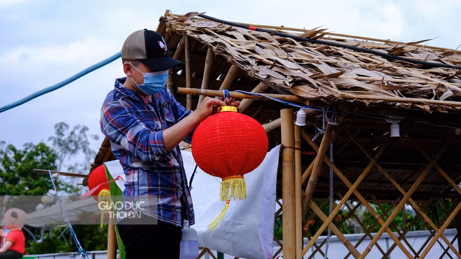 Cần Thơ gấp rút hoàn thiện đường hoa chào đón du khách ảnh 4