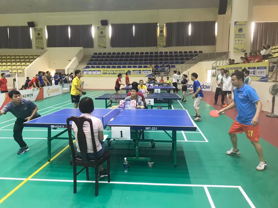 Bóng bàn dành cho nam và nữ là bộ môn thu hút sự tham gia đông đảo của các vận động viên.