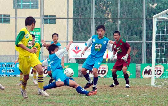 Kết thúc Giải bóng đá HS tiểu học và THCS toàn quốc khu vực II