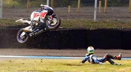 Người ơi ở lại, xe đi nhé!