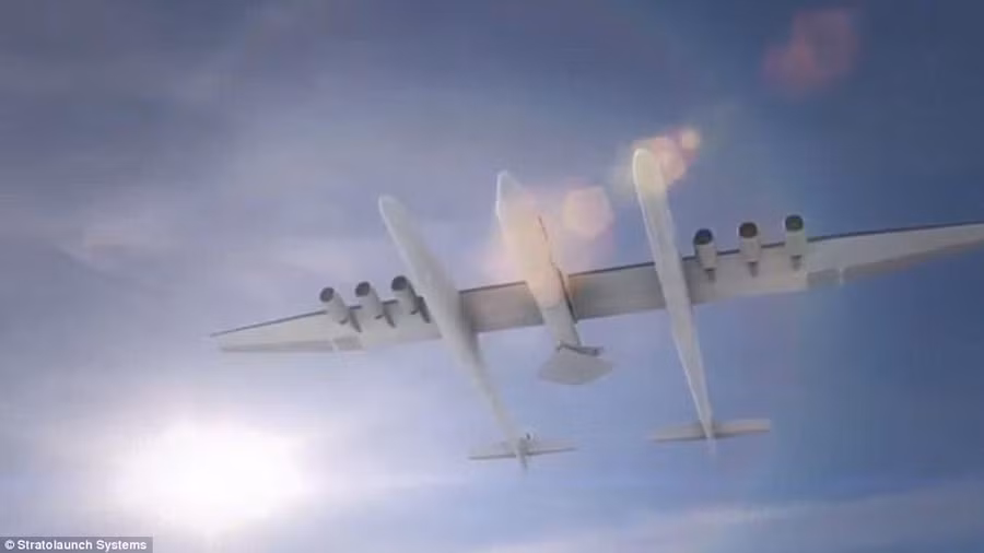 Máy bay siêu khổng lồ có sải cánh dài bằng sân bóng đá