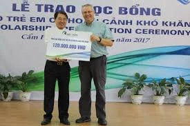 Lễ trao Học bổng Năng lượng Tương lai AES-VCM