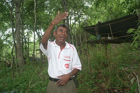 Lạ lùng tục lệ giả làm chó chạy nhảy để lừa… ma ảnh 2