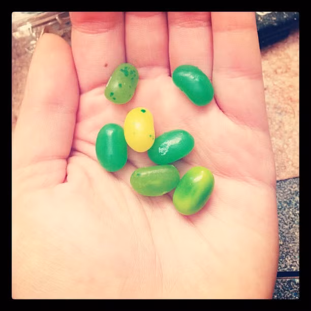 10 vật dụng thường ngày cha mẹ không mảy may để ý đến nhưng lại gây nguy hiểm khôn lường cho trẻ nhỏ, đáng chú ý có những thứ cần thiết cho cả trẻ sơ sinh - Ảnh 2.