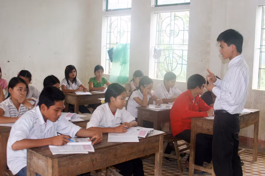 Trong giờ học tại Trường THCS Quang Điền (huyện Vũ Quang, Hà Tĩnh). Ảnh: Hữu Cường