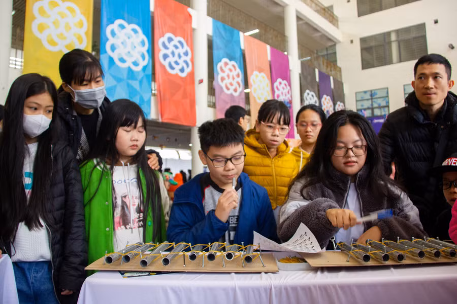 Một trong những mô hình sản phẩm tại triển lãm thu hút sự chú ý của khách tham gia.