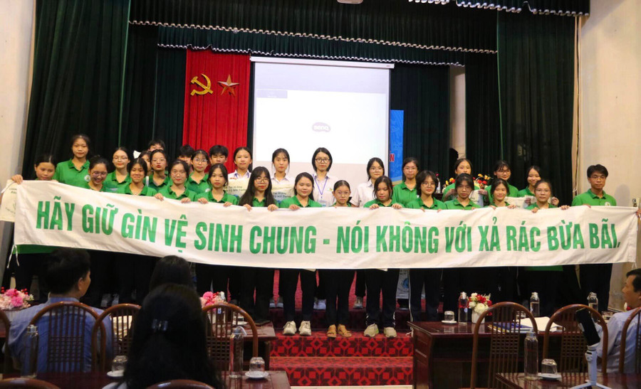 Mỗi hành động nhỏ, thiết thực của mỗi người cũng góp phần bảo vệ môi trường. Mỗi hành động nhỏ, thiết thực của mỗi người cũng góp phần bảo vệ môi trường.
