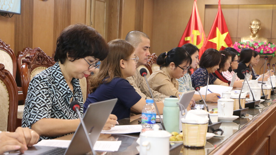 Mỗi ý kiến góp ý đều xuất phát từ tâm huyết của các đại biểu. Mỗi ý kiến góp ý đều xuất phát từ tâm huyết của các đại biểu.