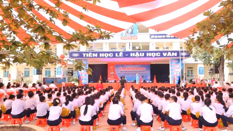 Lễ khai mạc “Tuần lễ hưởng ứng học tập suốt đời” năm 2023 của huyện Ba Vì được tổ chức tại Trường THCS Thụy An.