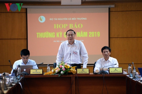 bộ tn-mt nói về "mối quan hệ" giữa phó tổng cục trưởng với nữ viện trưởng hình 1 bo tn-mt noi ve "moi quan he" giua pho tong cuc truong voi nu vien truong hinh 1