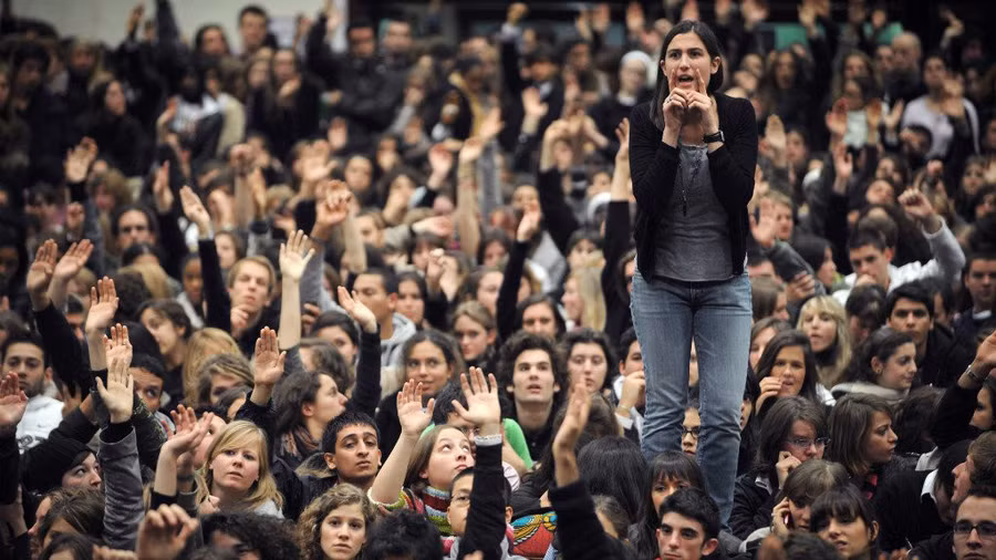 Pháp tăng kỷ lục học phí của du học sinh nước ngoài lên gấp 15 lần từ năm 2019!