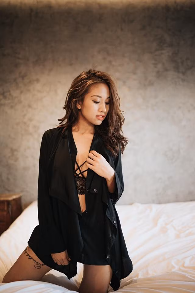 Vân Hugo: ‘Tôi bình yên khi ở bên bạn trai hiện tại’