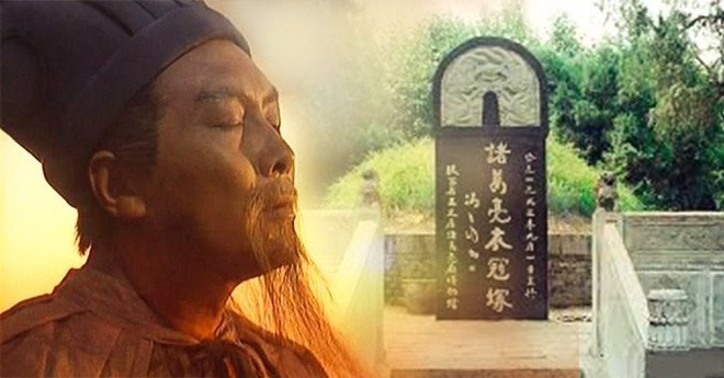 bi an dang sau 3 ngoi mo tam quoc khien mo tac khong dam xam pham hinh anh 3