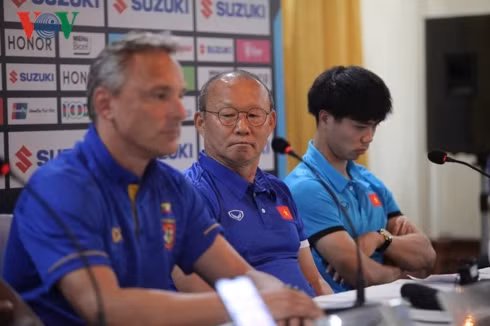 HLV Park Hang Seo cảnh báo Myanmar đặc biệt nguy hiểm về cuối trận