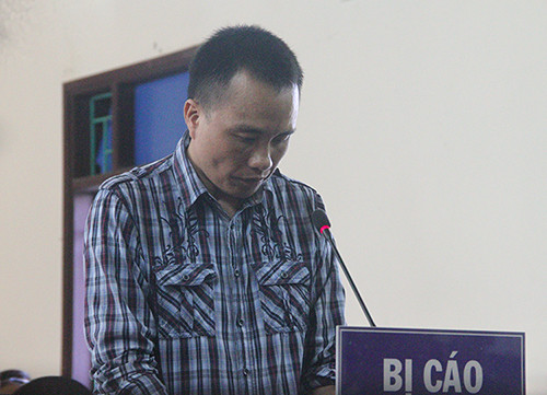 Bị cáo Quân trong ngày hầu tòa 19/11. Bị cáo Quân trong ngày hầu tòa 19/11.Ảnh: Đức Hùng