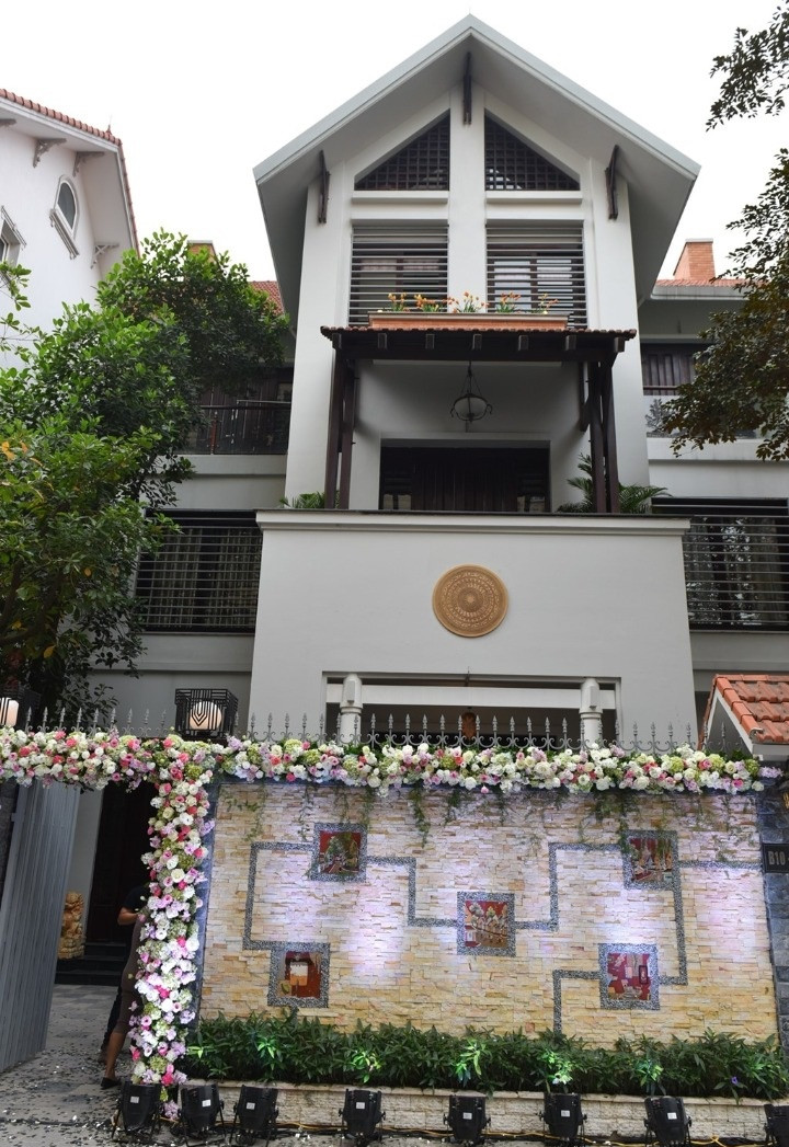 Cuộc sống ít ai ngờ của Thu Ngân lấy chồng đại gia khi vừa đăng quang hoa hậu ảnh 3 VN_15c404e3e978fb8419d11387t097c752e