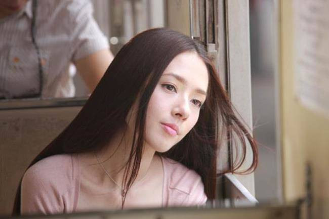 Lộ chân dung người đẹp U40 được con trai “ông trùm xã hội đen” khét tiếng Hương Cảng theo đuổi ảnh 5 lo chan dung nguoi dep u40 duoc con trai "ong trum xa hoi den" khet tieng huong cang theo duoi - 6