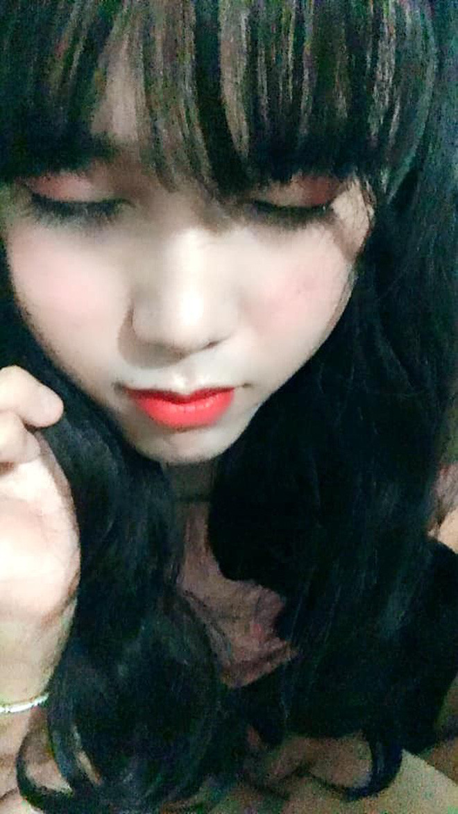 Makeup cho vui, thanh niên vô tình khiến bạn gái áp lực phải khoá Facebook vì cứ bị nói không xinh bằng bạn trai - Ảnh 1. Makeup cho vui, thanh niên vô tình khiến bạn gái áp lực phải khoá Facebook vì cứ bị nói không xinh bằng bạn trai - Ảnh 1.