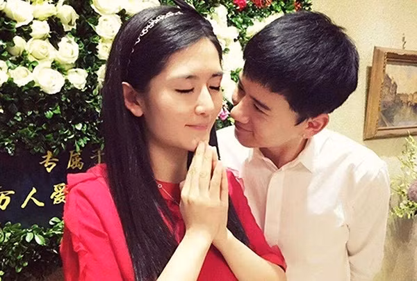 Mặc "lời nguyền" 7 năm, Tạ Na - Trương Kiệt vẫn là cặp đôi hạnh phúc nhất Cbiz ảnh 8 Mặc lời nguyền 7 năm, Tạ Na Trương Kiệt vẫn là cặp đôi hạnh phúc nhất Cbiz thời điểm hiện tại