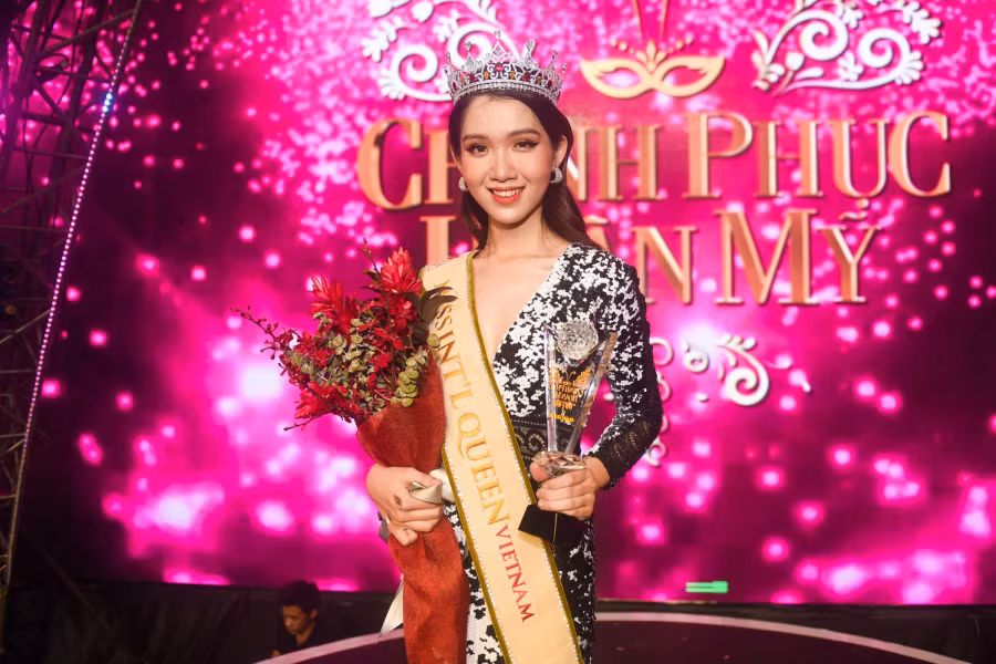 Cận cảnh nhan sắc xinh đẹp của cô nàng Nhật Hà.