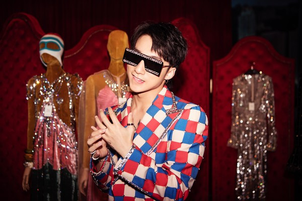 Muốn "thoát ế" hãy học hỏi ngay màn "rắc thính" đỉnh cao của Sơn Tùng M-TP ảnh 4 Không thể lợi hại hơn với màn rắc thính đỉnh cao của Sơn Tùng M-TP, muốn thoát ế thì học hỏi ngay đi!