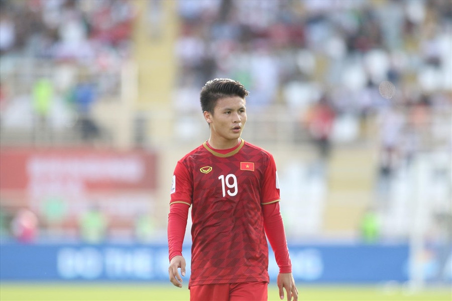 Tuyển Việt Nam phải ghi bao nhiêu bàn vào lưới Yemen để đi tiếp? ảnh 1 Nhiệm vụ ở trận đấu cuối cùng được dồn lên vai Quang Hải và các đồng đội ở hàng công rất lớn. Ảnh: Hữu Phạm.