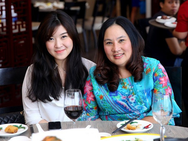 Sau hơn 5 năm ngày mất Wanbi Tuấn Anh: Mẹ thực hiện nguyện vọng của con trai, em gái ngày càng xinh đẹp - Ảnh 8. Sau hơn 5 năm ngày mất Wanbi Tuấn Anh: Mẹ thực hiện nguyện vọng của con trai, em gái ngày càng xinh đẹp - Ảnh 8.