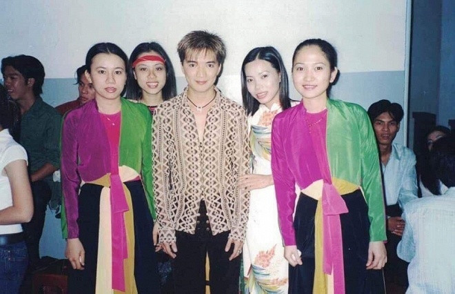 Ít ai ngờ đây là hình ảnh của Đàm Vĩnh Hưng cách đây 17 năm ảnh 2