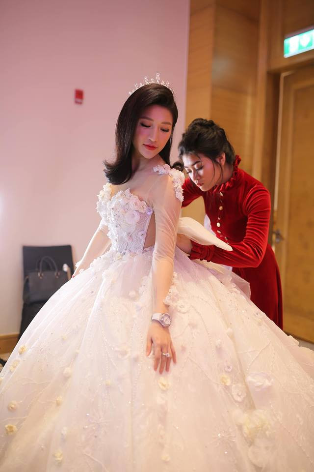 Cảm động bài thơ mẹ ruột tự viết gửi Vân Navy trong ngày cưới ảnh 6 Không chỉ tặng của hồi môn giá trị, lời căn dặn trong bài thơ mẹ ruột tự viết gửi Vân Navy mới là tâm điểm-6