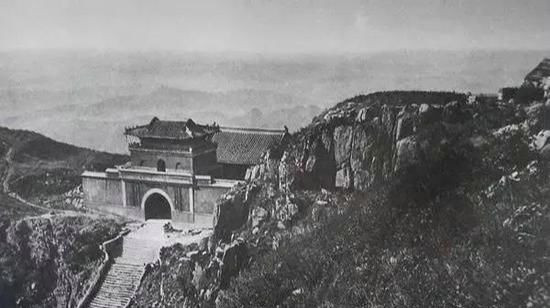 Vẻ đẹp ma mị của Trung Quốc 100 năm trước hình ảnh 15 ve dep ma mi cua trung quoc 100 nam truoc hinh anh 15