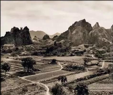 Vẻ đẹp ma mị của Trung Quốc 100 năm trước hình ảnh 6 ve dep ma mi cua trung quoc 100 nam truoc hinh anh 6