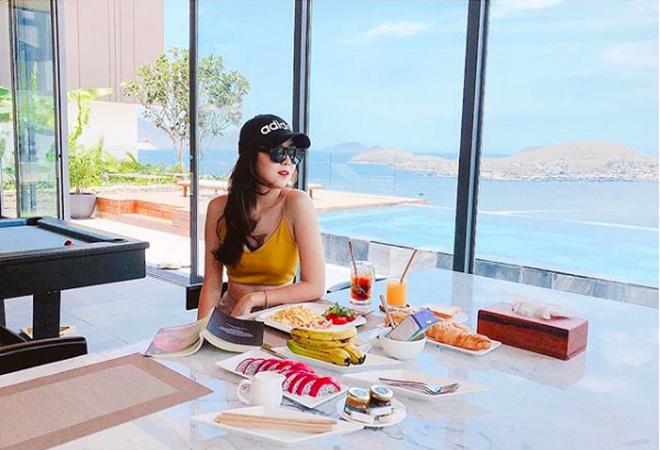 Đọ độ sang chảnh của loạt hot girl đời đầu: Sao c&#243; thể vi&#234;n m&#227;n tới thế! - Ảnh 17.