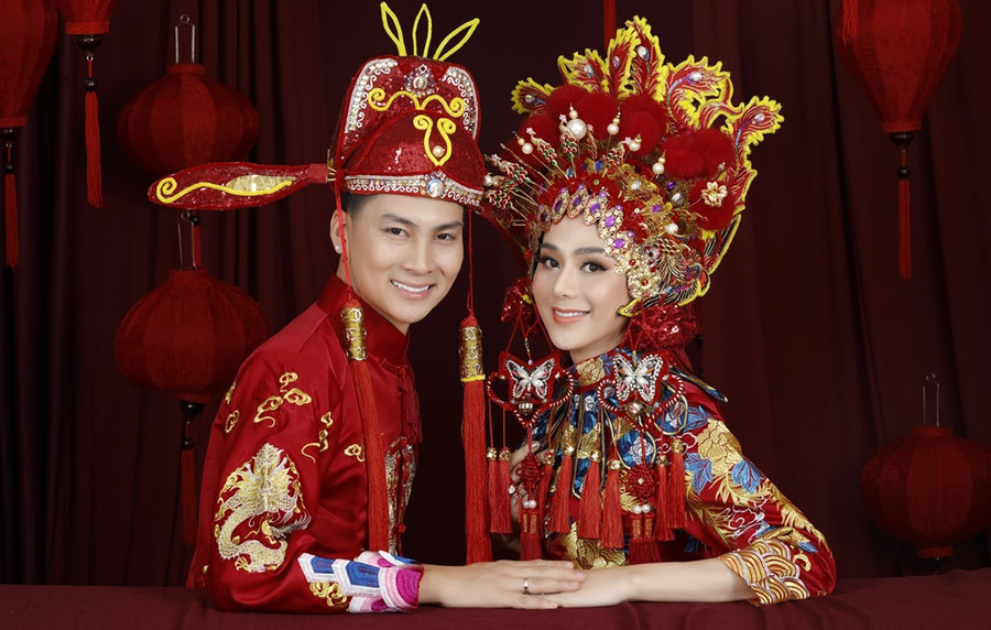 Lâm Khánh Chi tiết lộ hình ảnh con trai đầu lòng nhờ mang thai hộ